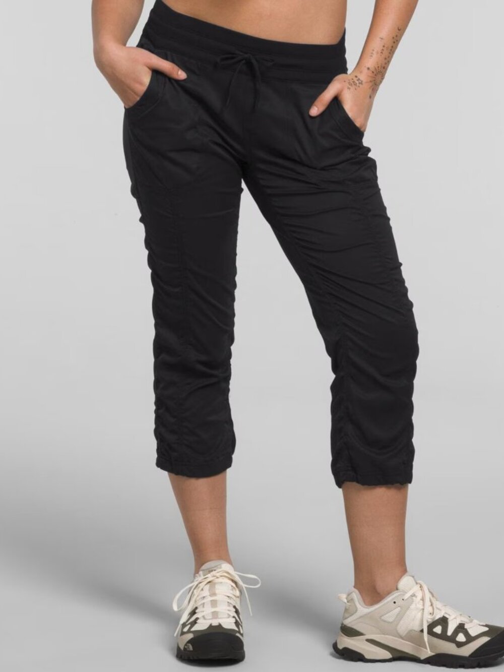 The North Face  Aphrodite 2.0 Capri Pants Black Large